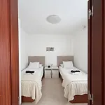 Casa Nerea & Casa Leon *